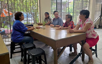 Volunteers of the Feeding Program