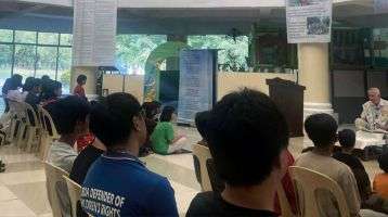 Columban Fr. Shay Cullen celebrates Mass at the Girls' Home.