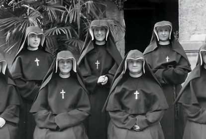 Sr. Mary Dolores (front row, second from left) and other Columban sisters.