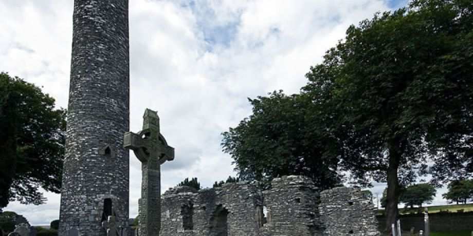 Irish settlement Monasterboice and St. Muiradach's High Cross