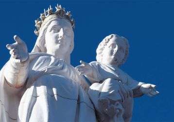 A statue of Mary holding the baby Jesus