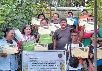 Regenerative Agriculture Program participants with their certificates