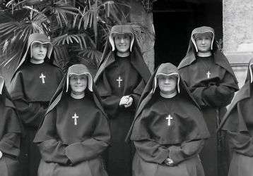 Sr. Mary Dolores (front row, second from left) and other Columban sisters.